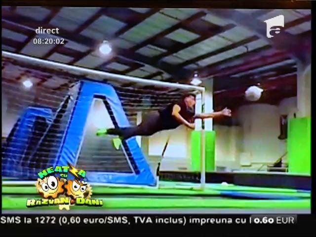 N-ați fi crezut că este posibil. Fotbalul la trambulină, un sport nou, dar foart amuzant