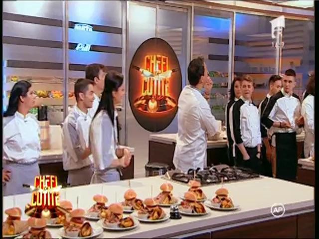 Chef Sorin Bontea c&acirc;ntă melodia celor de la Paraziții: "Arde, uite cum arde!"