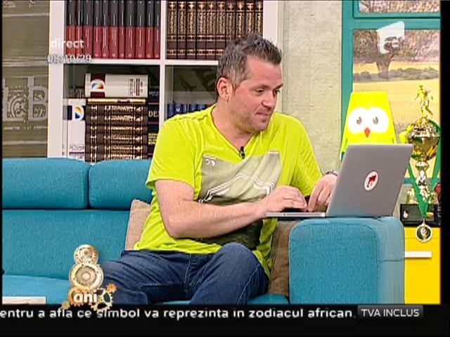 Smiley news: Un reporter indian a fost accidentat de un motociclist