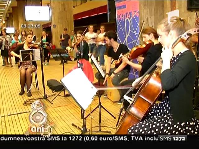Ce spectacol, dar ce scenă! Orchestra Simfonică Bucureşti a concertat &icirc;n staţia de metrou Unirii 1