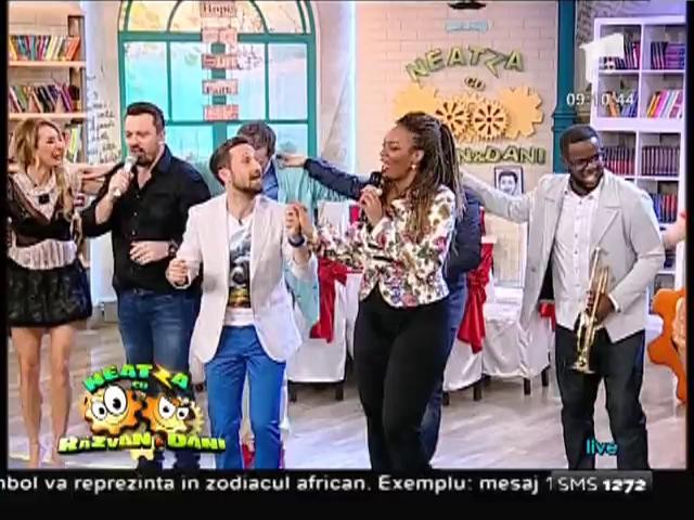 Julie Mayaya - &rdquo;Hora moldovenească&rdquo;