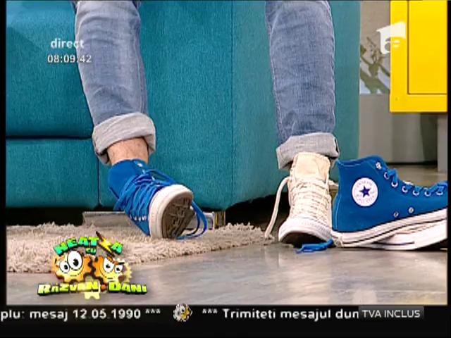 Dani, ce ai &icirc;n picioare?! Noua modă pleacă de la "Neatza"! Ziua &icirc;n care se poartă pantofi de culori diferite