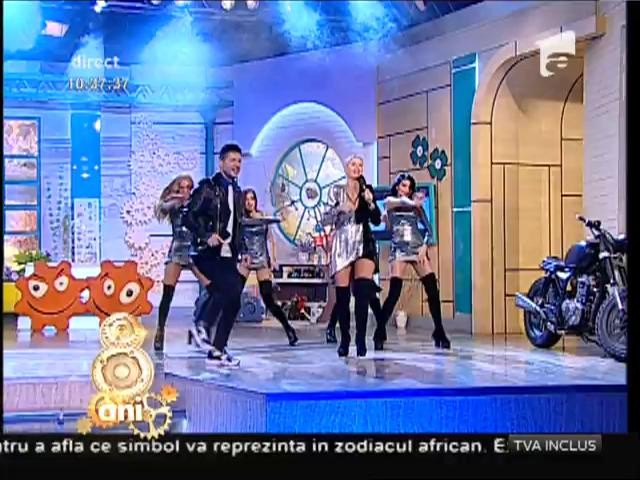 Andreea Bănică şi George: "Rain in July"