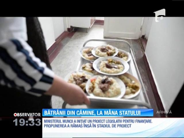 Peste 1000 de bătr&acirc;ni din căminele din Rom&acirc;nia ar putea răm&acirc;ne pe drumuri!