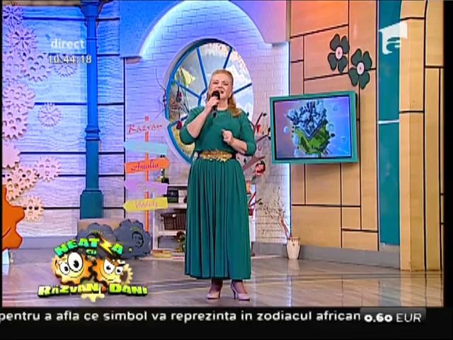 Maria C&icirc;rneci - "Eu cu st&acirc;nga iau"