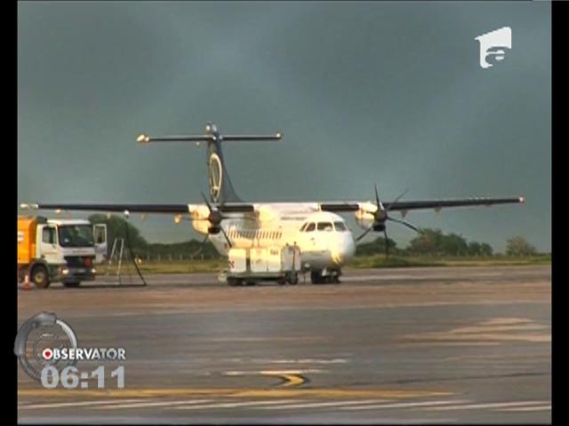 Panică &icirc;ntr-un avion cu 27 de pasageri. S-a depresurizat din cauza turbulențelor!