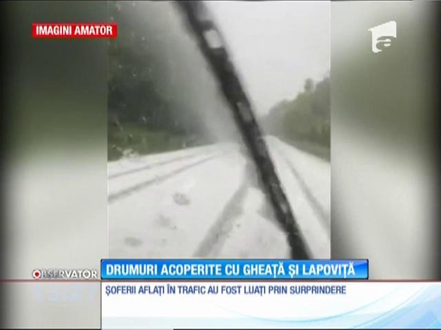 Covor alb de gheață. A plouat cu grindină &icirc;n județul Suceava