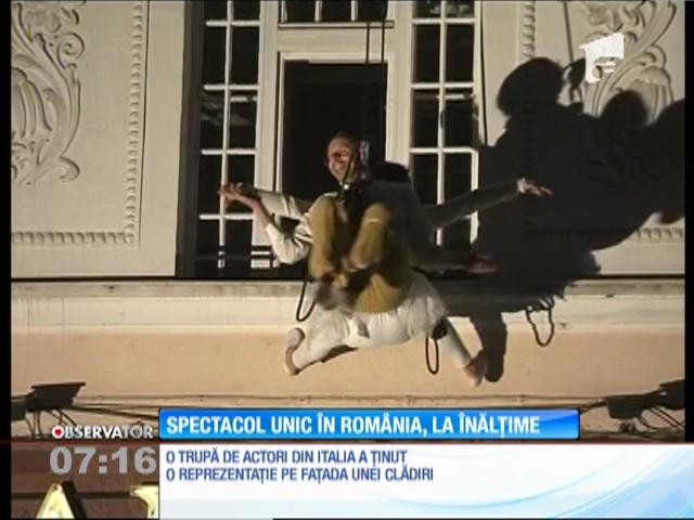 Un dans pe macara, la 15 metri &icirc;nălţime, i-a ţinut pe spectatori &icirc;n suspans, la un festival, &icirc;n Cluj Napoca