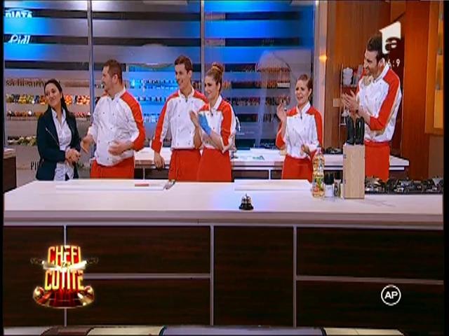 Probă de foc pentru dueliști! Aceștia prepară m&acirc;ncarea lor preferată