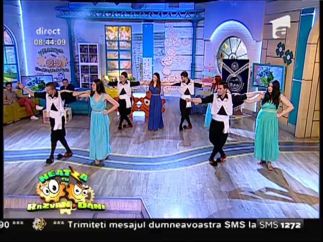 Ansamblul Kymata al comunității elene din Prahova, dans tradițional de recod modial