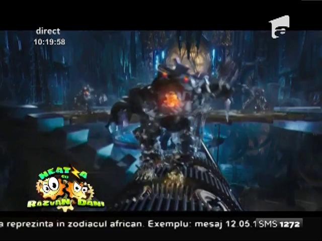 Cronica ultimelor filme lansate: "Alice &icirc;n Ţara Oglinzilor", "Hologramă pentru rege", &rdquo;Mamă, ce zi!&rdquo;