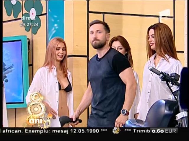 Fetelor, poate fi sau nu model?! Vai, vai, Dani Oțil pe catwalk, alături de șase tinere drăguțe!