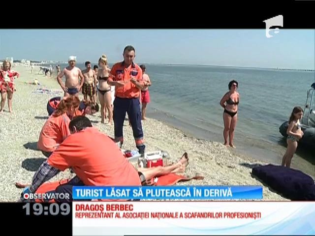 Turist lăsat să plutească &icirc;n derivă
