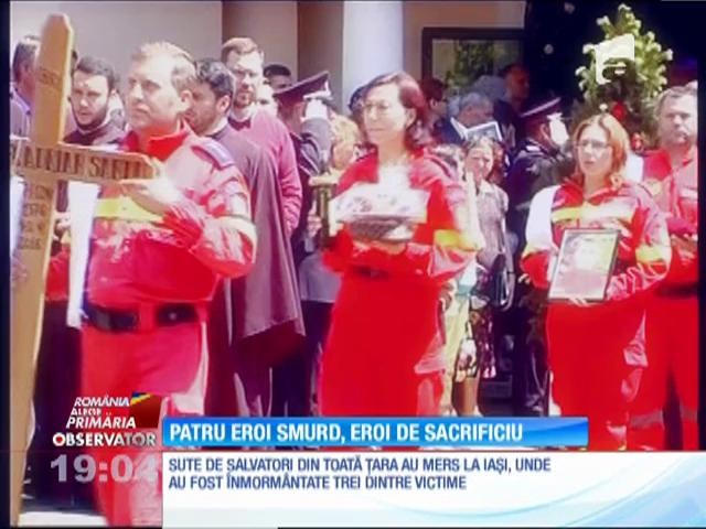 Cei patru eroi căzuţi &icirc;n misiunea SMURD, decoraţi post mortem