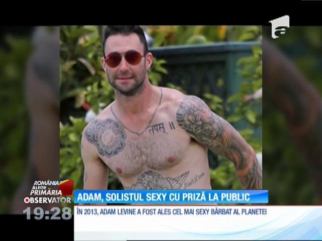 Adam Levine, solistul sexy cu priză la public, a venit &icirc;n Rom&acirc;nia