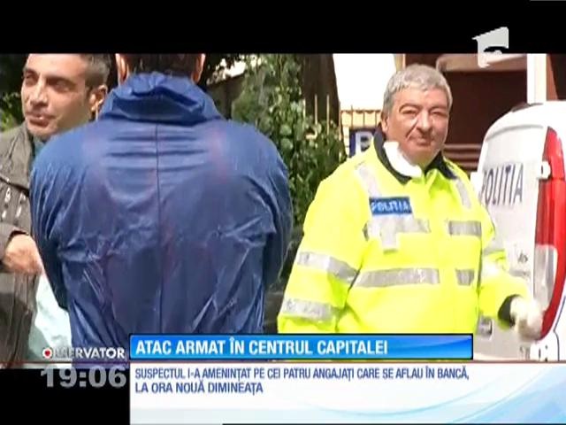 Atac armat la o bancă din centrul Capitalei! A fugit &icirc;nainte să vină poliţiştii