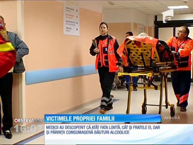 Copilă lovită &icirc;n cap cu o cărămidă. Medicii i-au găsit pe toţi membrii familiei beți, părinţi şi copii!