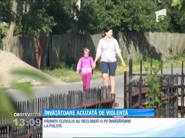 O &icirc;nvăţătoare din judeţul Vaslui este acuzată că a bătut un elev de nouă ani