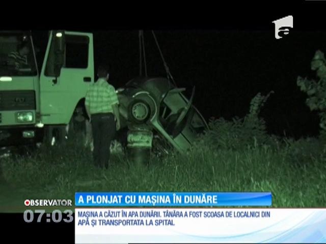 A apăsat acceleraţia &icirc;n loc să fr&acirc;neze și a plonjat cu mașina &icirc;n Dunăre