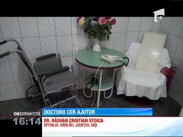 Medicii şi asistentele de la Spitalul H&acirc;rlău se pl&acirc;ng că au fost &icirc;mbr&acirc;nciți și &icirc;njurați &icirc;n mai multe r&acirc;nduri de c&acirc;teva grupuri de rromi