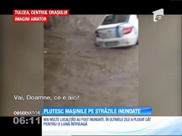 Centrul oraşului Tulcea, complet &icirc;nchis. Plutesc mașinile pe străzile inundate!