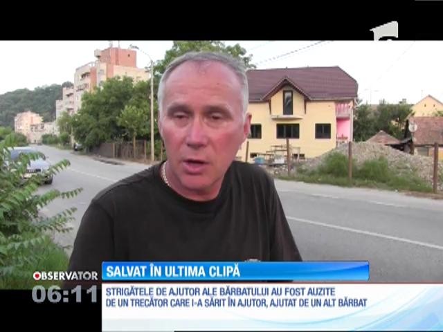 Un bărbat de 63 de ani din Dej, salvat &icirc;n ultima clipă din apele Someşului