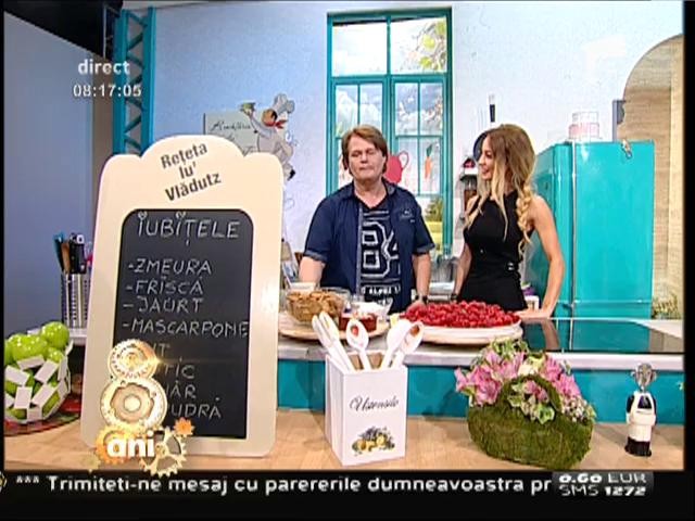 "Iubiţele", un desert delicios cu zmeură servit &icirc;n borcane