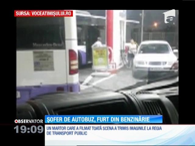 Un șofer de autobuz din Timișoara &icirc;i oferă benzină unei femei, pe banii firmei de transport