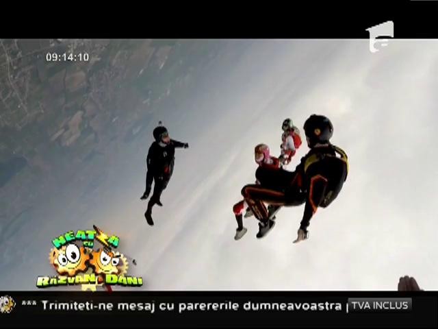 Eşti tentat să sari cu paraşuta? Vezi c&acirc;t te costă