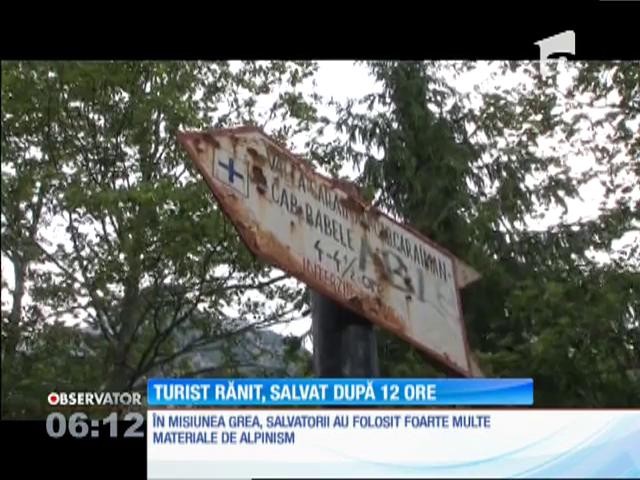 Un turist din Bucureşti, care a căzut &icirc;ntr-o prăpastie &icirc;n Munţii Bucegi, a fost salvat după 12 ore de chin