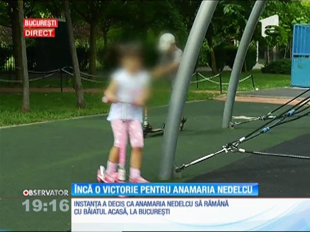 Instanţa a decis ca Anamaria Nedelcu să răm&acirc;nă cu băiatul acasă, la Bucureşti