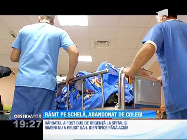 Un bărbat, abandonat de colegi, după ce a &icirc;nceput să se simtă rău pe schelă
