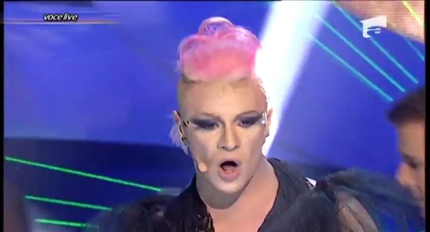 Vulcanul care a adus-o pe Pink pe scenă! "Just like fire", așa a debutat Dima la ”Te cunosc de undeva!”