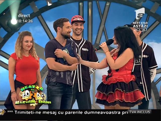 Dani Oţil, o nouă cucerire, &icirc;n direct! Reyna Vox a picat &icirc;n genunchi!