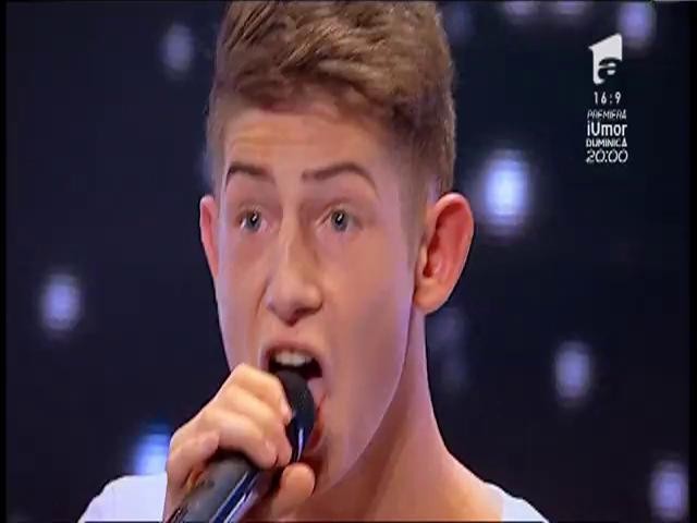 Clujul şi Mioveniul s-au reunit pe scena X Factor! Trupa "Black Squad" a trezit nostalgia juraţilor. Piesa „Las-o”, într-o variantă „proaspătă”, pe gustul lui Ştefan Bănica: „Sunt obligat să vă dau un DA!”