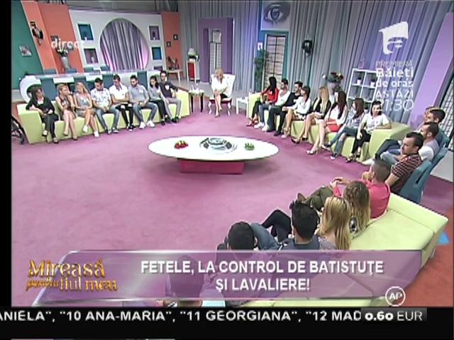 Fetele, la control de batistuţe şi lavaliere!