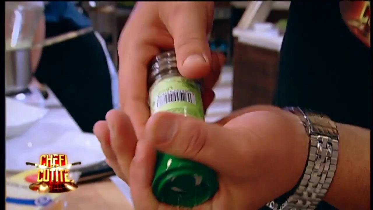 Probă sub cronometru! Ce poți face cu un ou &icirc;n 20 de minute? Poți ajunge direct &icirc;n echipe, poți merge la următoarea probă sau... ACASĂ!
