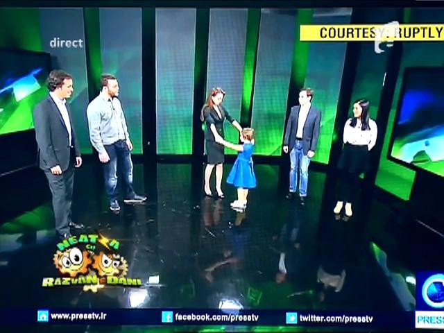 Smiley News: La doar 4 ani, vorbește fluent șapte limbi străine!