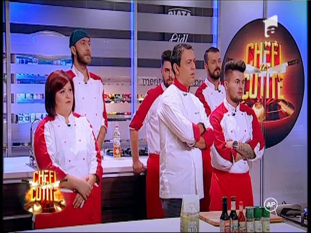 Concurenții, față-n față cu gusturile fine ale artiștilor! Echipele au de realizat farfurii &icirc;n alb și negru