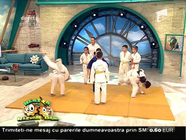 Grupa de copii de la Centrul Sportiv Brașov, demonstraţie spectaculoasă de judo