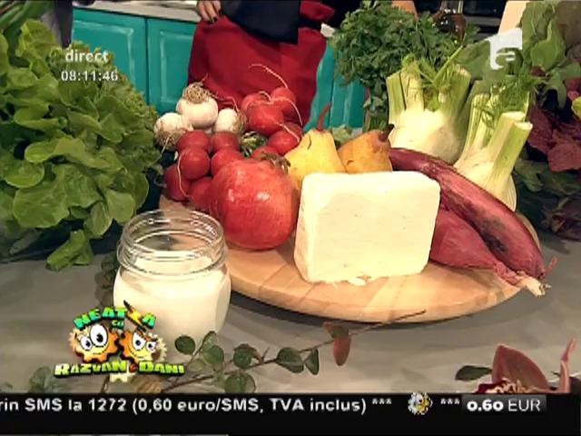 Reţeta lui Vladutz: Prietenia, o combinaţie excelentă &icirc;ntre pui şi salată verde