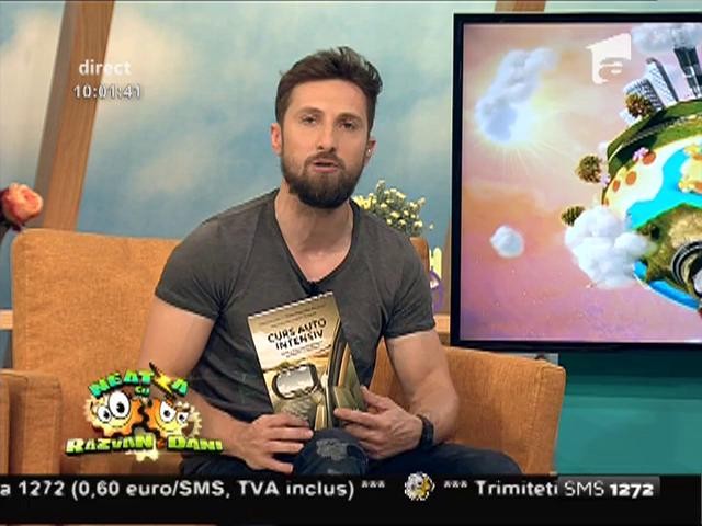 Cartea "Curs auto intensiv" - teorie şi teste pentru obţinerea carnetului de conducere