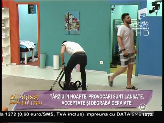 Casa băieţilor s-a transformat &icirc;ntr-un c&acirc;mp de bătălie!