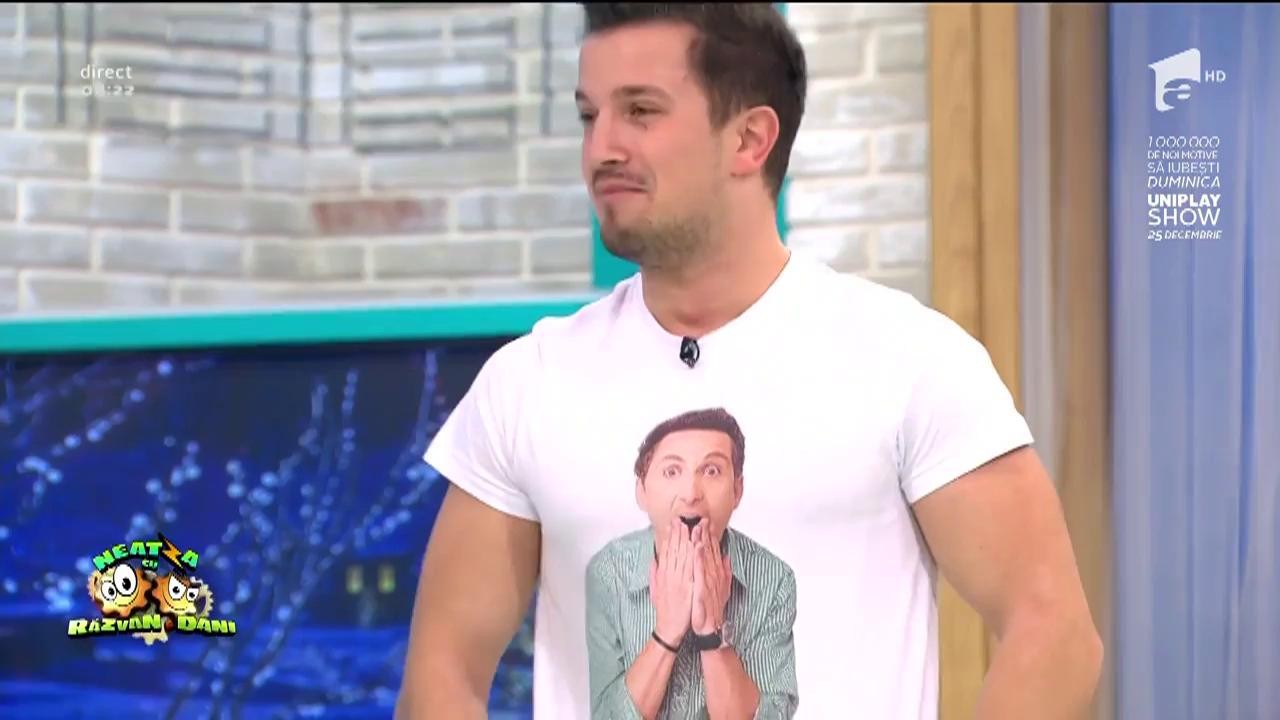 Prima poză de la angajarea la Antena 1 a lui Dani Oțil!