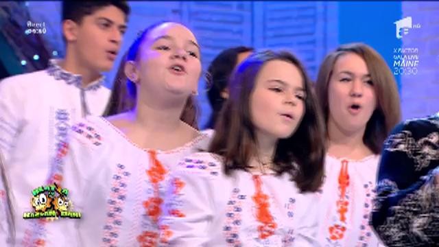 Mirabela Dauer & Corul Nostalgia - Feliz Navidad