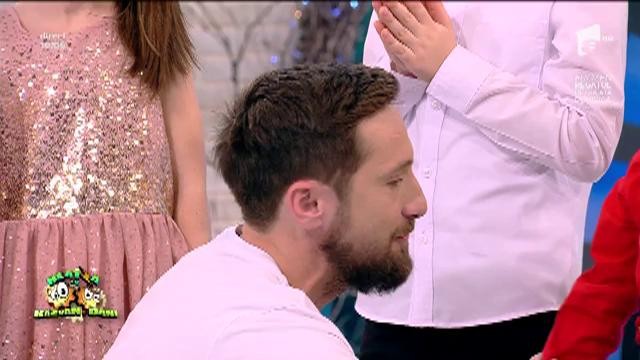 Uite c&acirc;t de frumușel este fiul lui Dinu Maxer!
