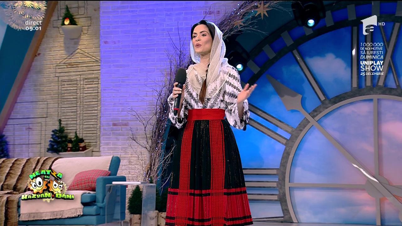 Raluca Constanţa Burcea - "C&acirc;ntec colind"