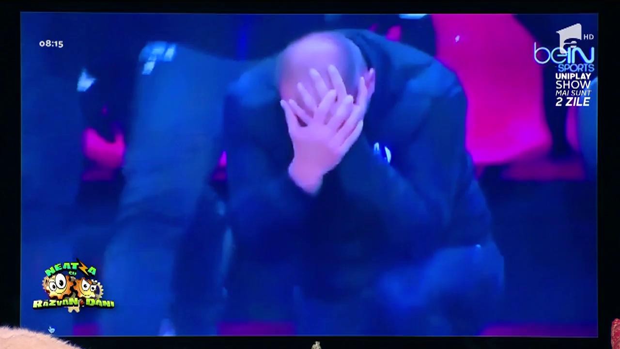 Smiley news: Diferența uriașă dintre un antrenor de fotbal și unul de hochei