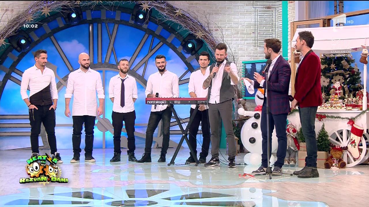 Urare de Crăciun pentru Florin Ristei! Artistul face furori la femei de sărbători