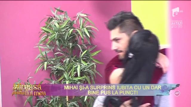 Mihai şi-a surprins iubita cu un dar bine pus la punct!